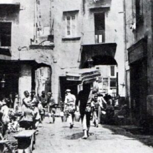 Itinerario fra Rua Catalana e la Chiesa della Pietà dei Turchini